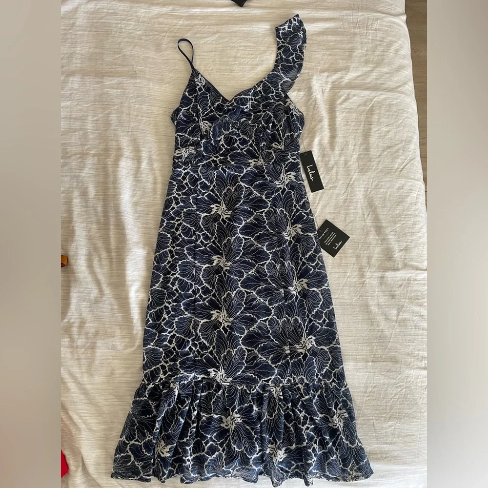 NWT Lulus Midi Dress - Picture 1 of 3